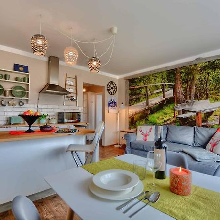 Apartament Zielona Mila Lägenhet Ustrzyki Dolne Exteriör bild