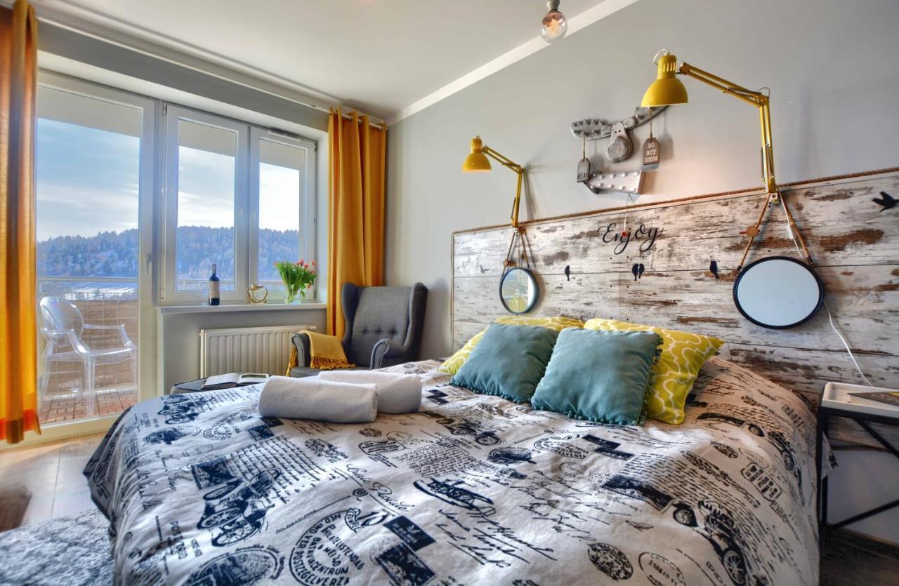 Apartament Zielona Mila Lägenhet Ustrzyki Dolne Exteriör bild