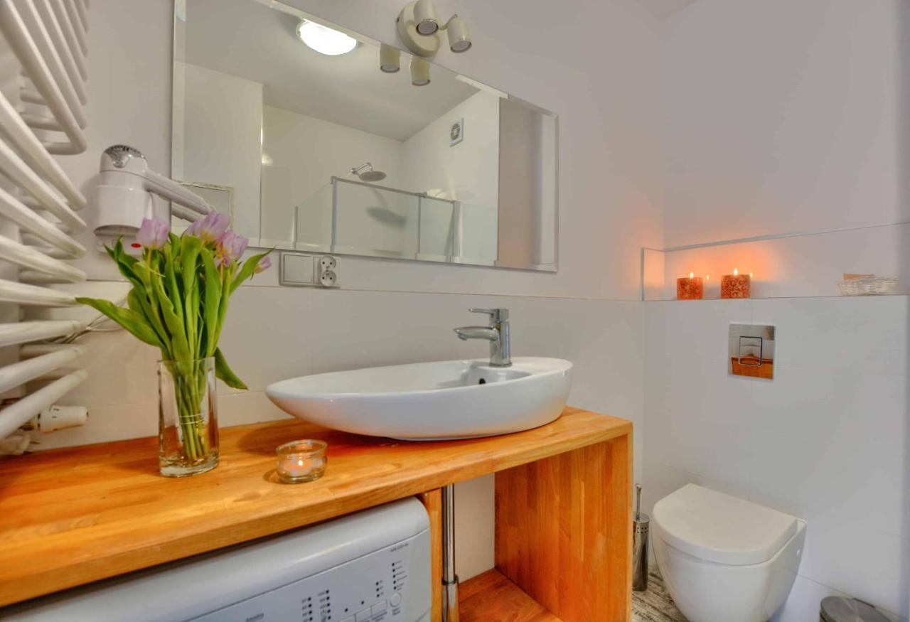 Apartament Zielona Mila Lägenhet Ustrzyki Dolne Exteriör bild